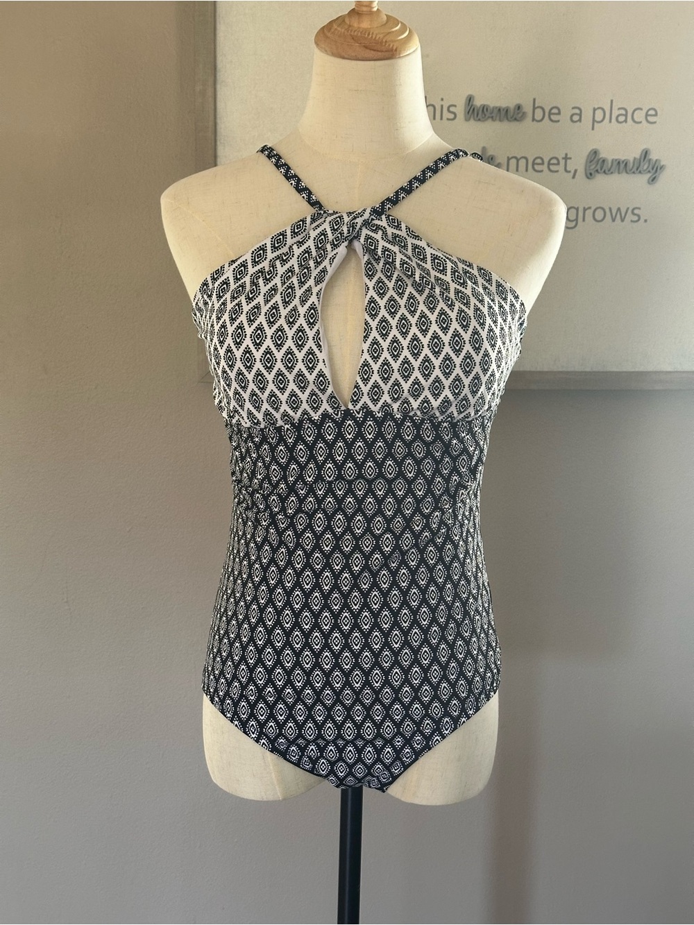 Jantzen Black and White Halter Camisole with Keyhole